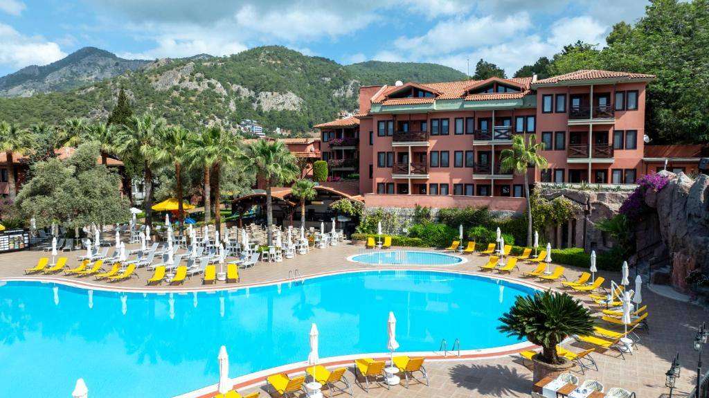 Sundia By Liberty Suncity