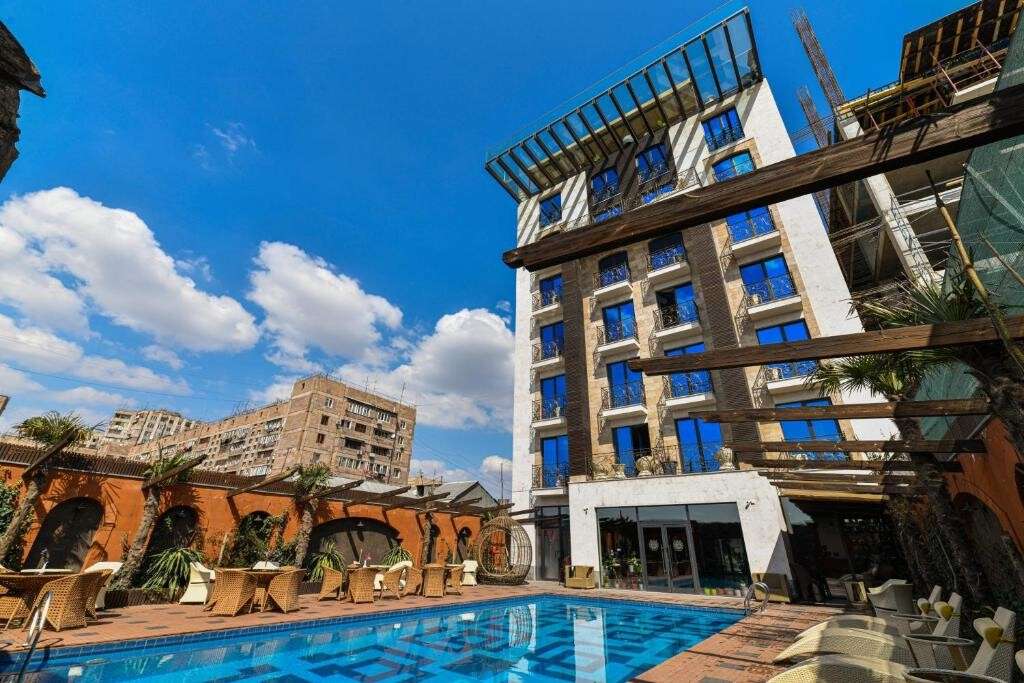 Konyak Hotel