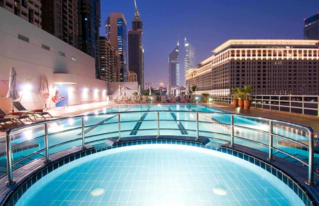 Rose Rayhaan by Rotana Hotel