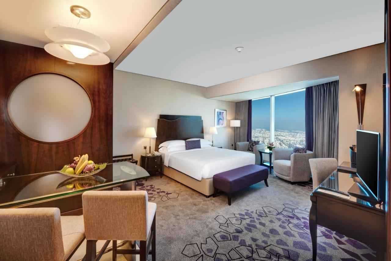Rose Rayhaan by Rotana Hotel