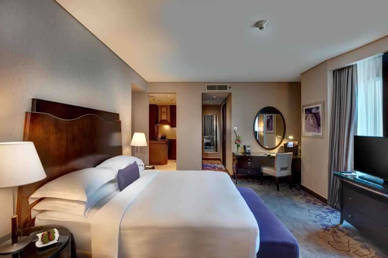 Rose Rayhaan by Rotana Hotel