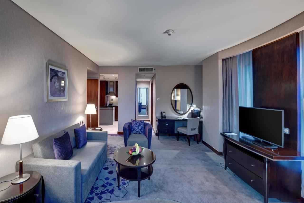 Rose Rayhaan by Rotana Hotel
