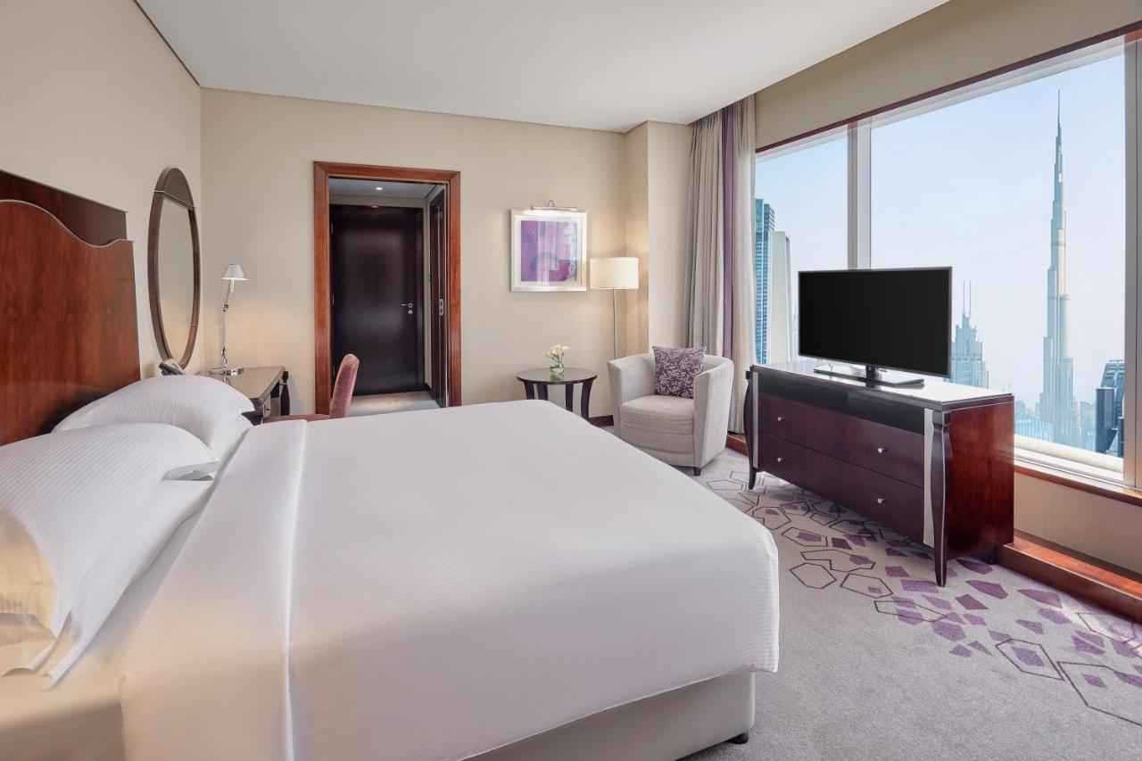 Rose Rayhaan by Rotana Hotel