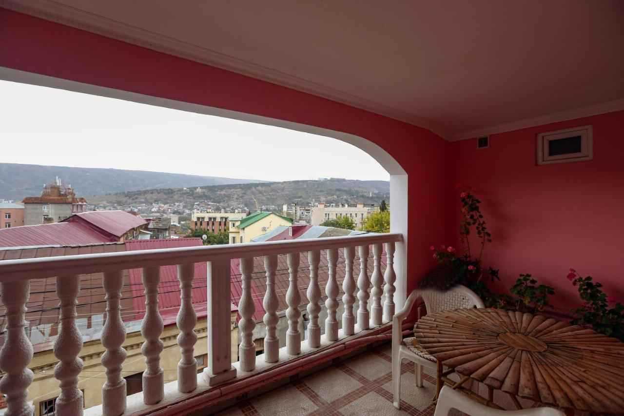 Isaka Tbilisi