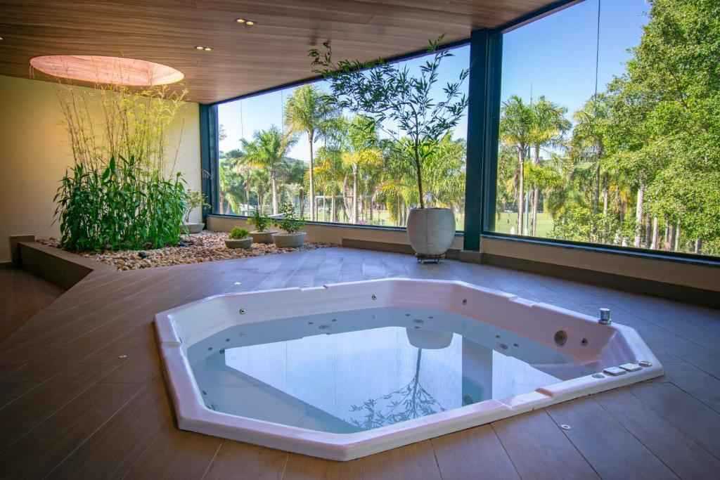 Oscar Resort