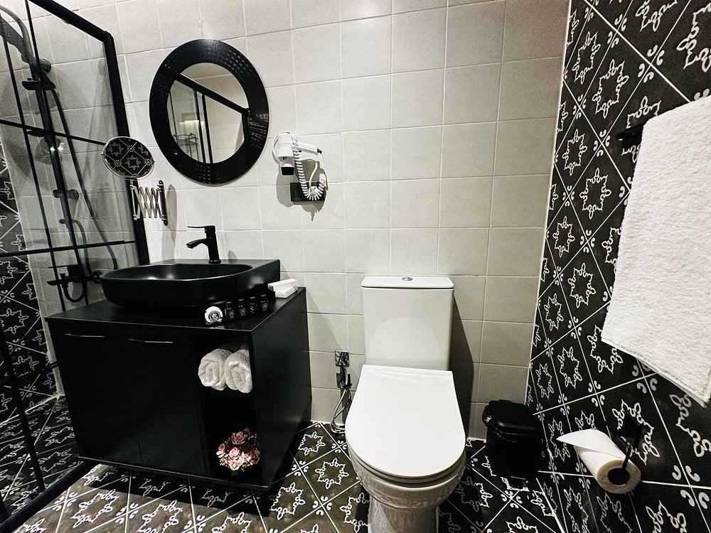 Rexee Hotel