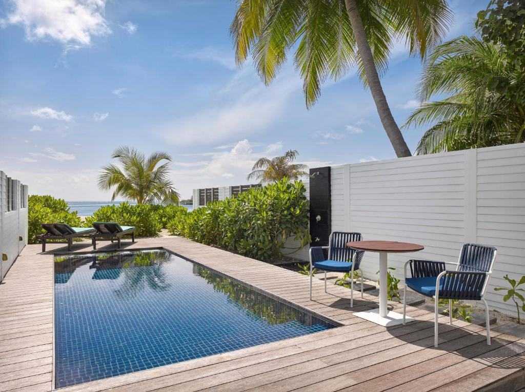 Paradise Island Resort & Spa