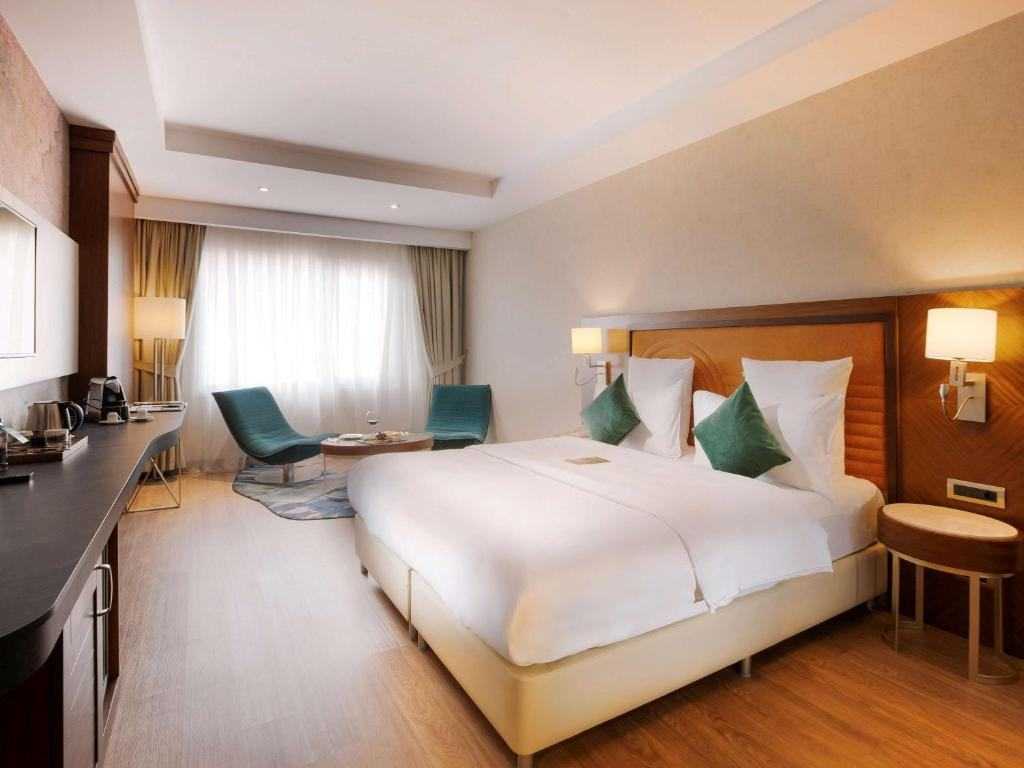 Mercure Hotel