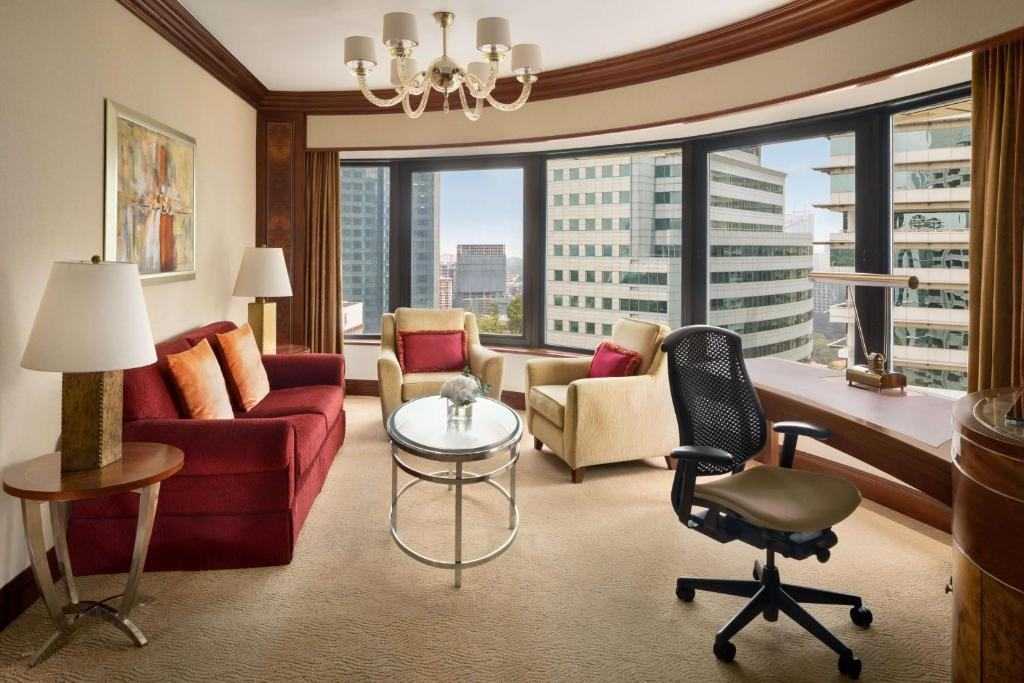Shangrila Hotel