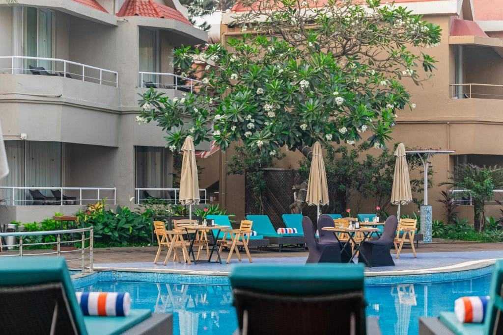 Whispering Palms Beach Resort