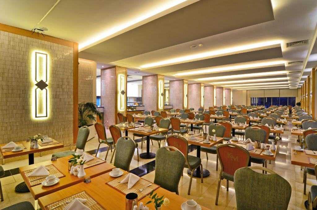 Korumar Hotel De Luxe