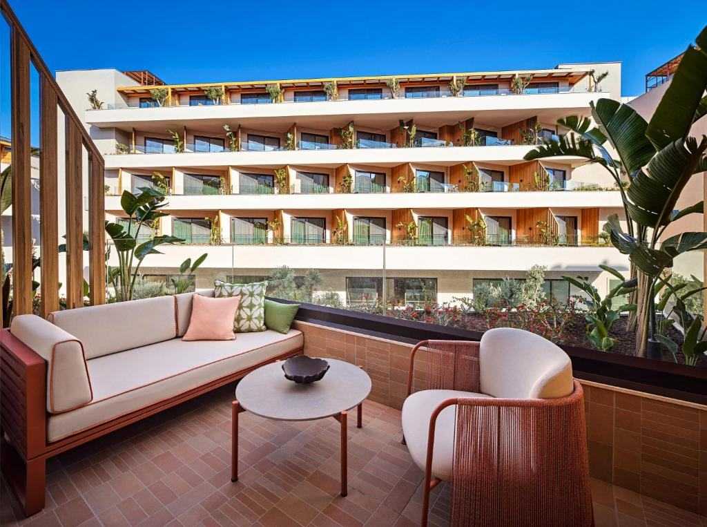 XO CAPE ARNNA RESORT