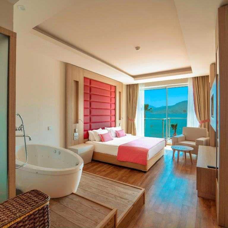 HOTEL SENTIDO ORKA LOTUS BEACH